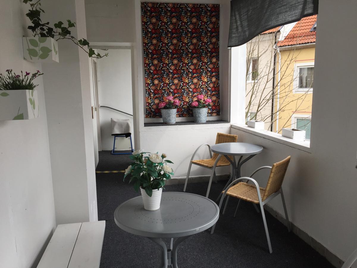 Hoejdens Lagprishotell Mönsterås Exterior foto